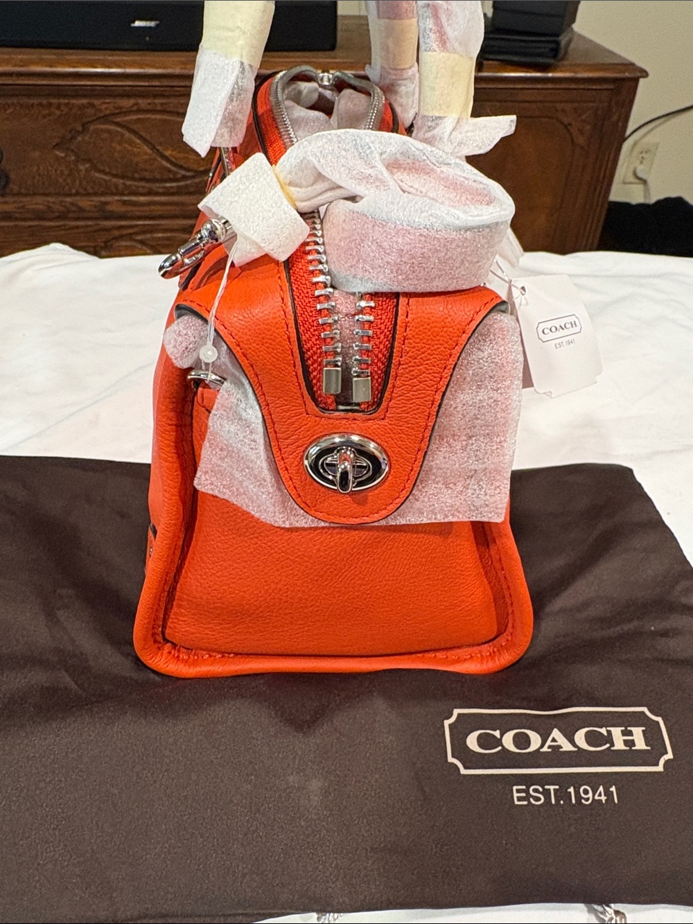 NWT Coach Rhyder Coral Leather Satchel with Turn-Lock Detail No 33690 - Picture 3 of 14